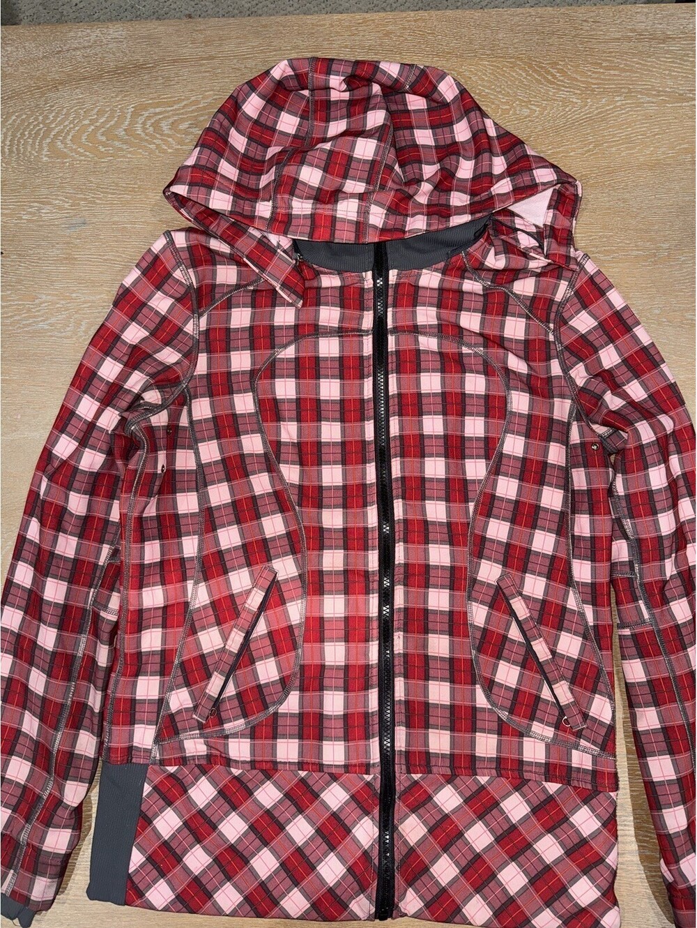 Rare Lululemon Red Plaid Hooded Rain Jacket Detachable hoodie SIZE SMALL